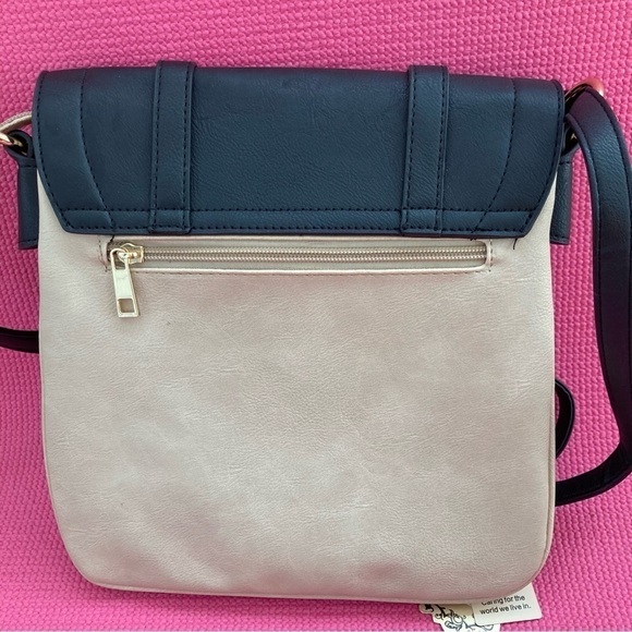 Double Compartment Med .Flapover Crossbody Bag Black / Beige - Picture 3 of 8